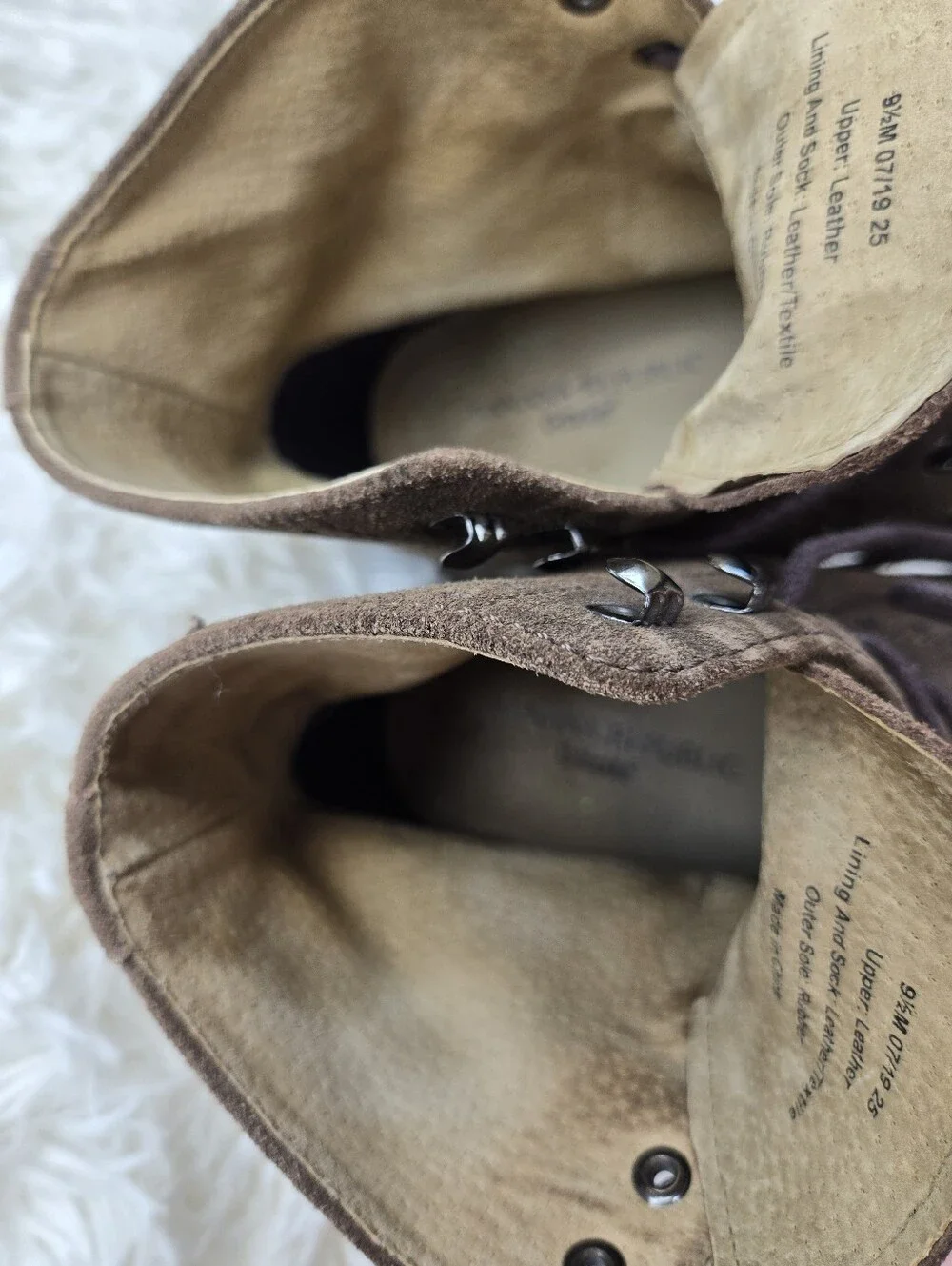 Banana Republic Booth Soft Brown Calf Suede Brogue Boot US 9.5